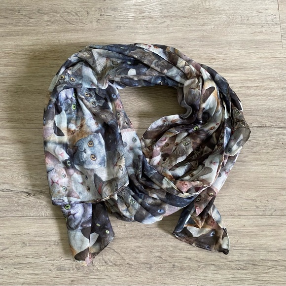 🐾CAT COLLAGE SCARF🐾 NWT - Picture 2 of 10
